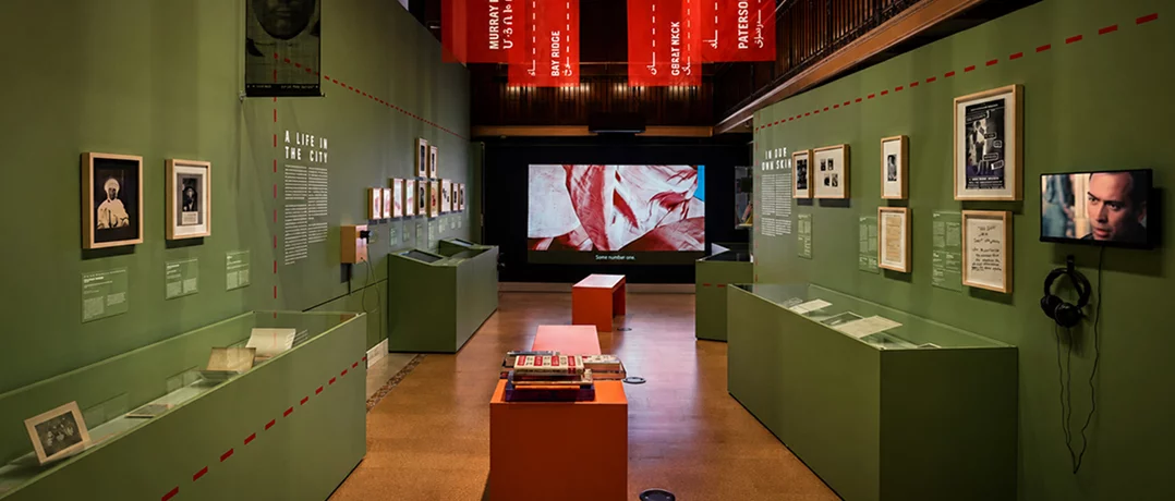 Reflections on the Niyū Yūrk exhibition during conflict