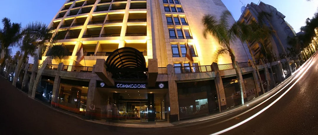 Le Commodore checks out