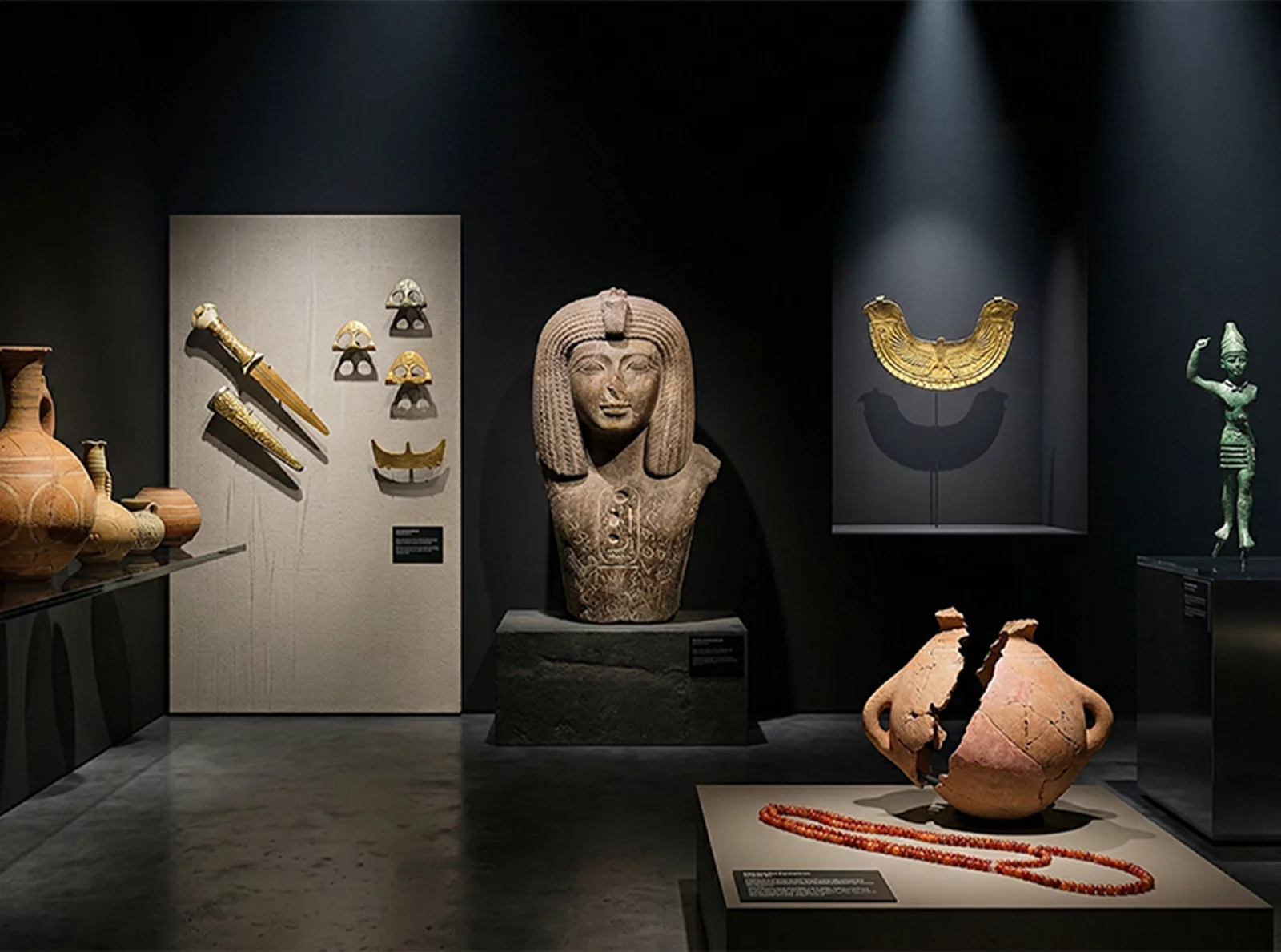 byblos-in-paris-a-citys-memory-on-display