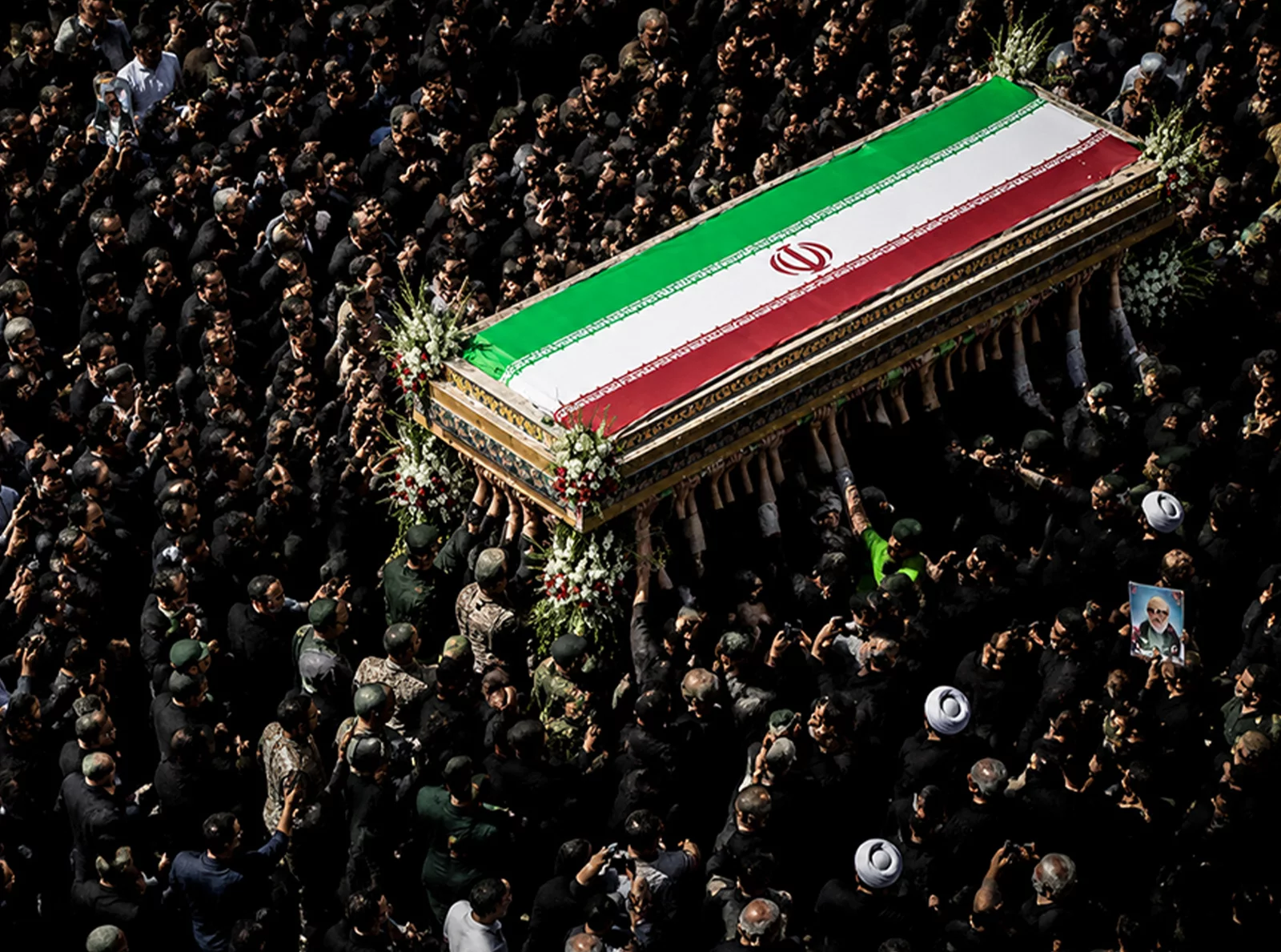 the-political-traditions-of-irans-funeral-processions