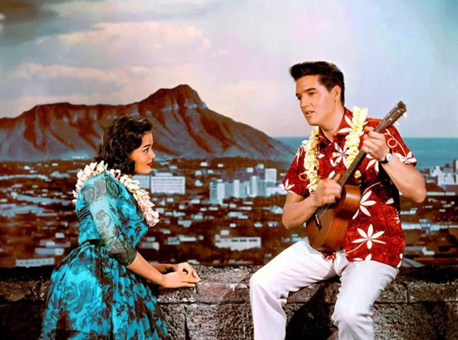 the-hawaiian-shirt-isn’t-hawaiian…-it’s-lebanese