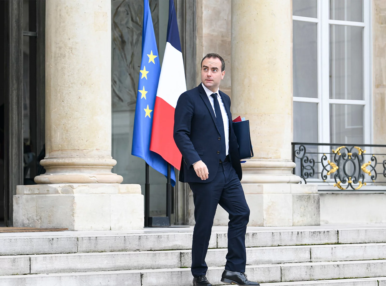 france’s-pm-lecornu-resigns-a-day-after-forming-government