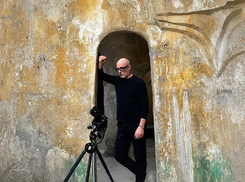 War, fashion, and reconciliation in photography